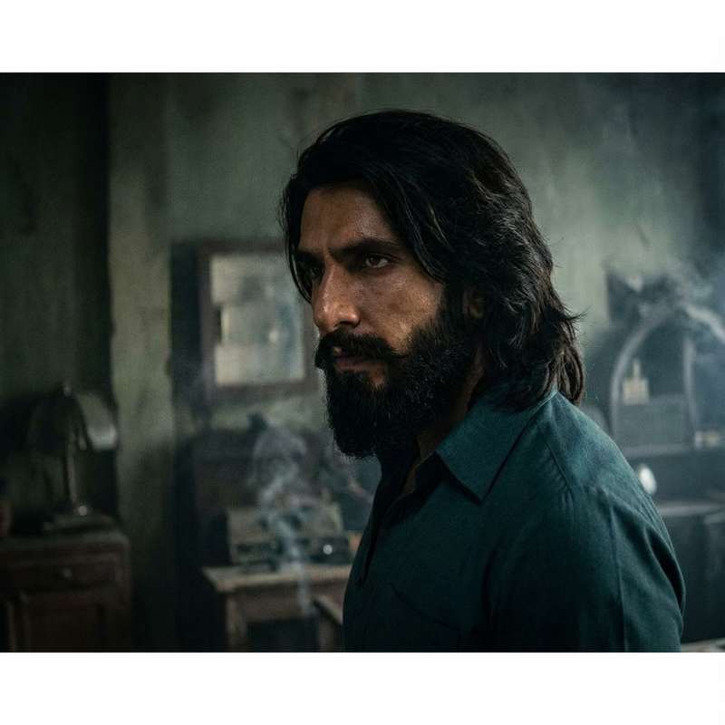 'Dhurandhar's' Enduring Box Office Run: A Testament to Strategic Release and Holiday Boost